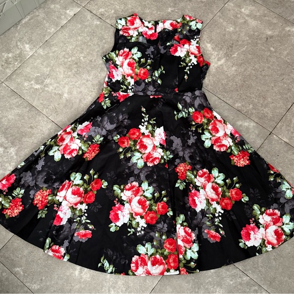 Women's Summer Printed Dress Sleeveless Retro Dress Medium Length Dress - Picture 9 of 10